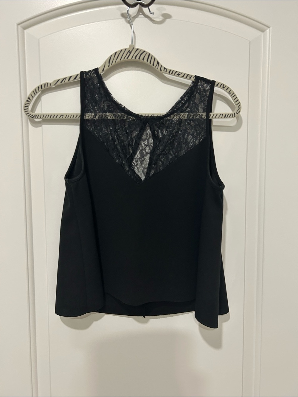 Express Black Lace Detail Cropped Sleeveless Camisole
